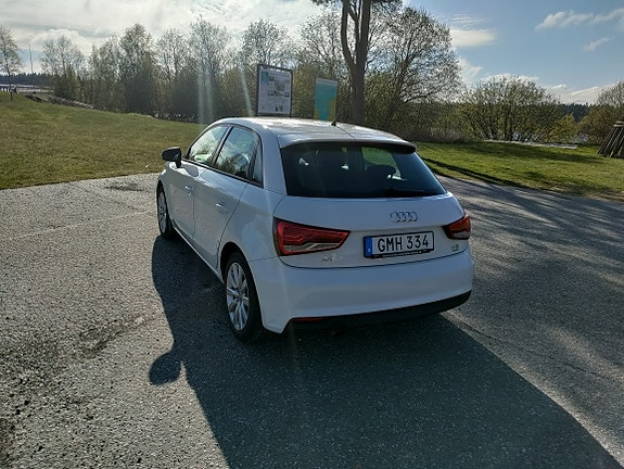 Audi A1 4 of 5