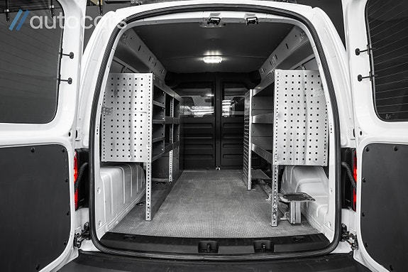 Volkswagen Caddy Maxi 15 of 30