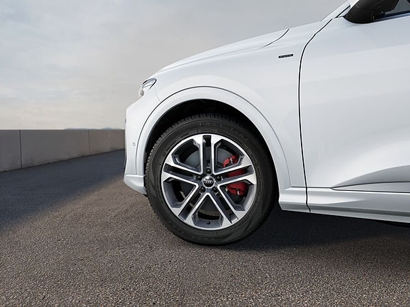 Audi Q5 7 of 11