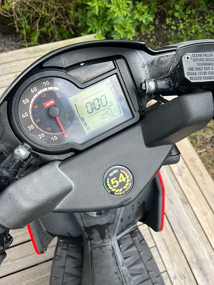 Aprilia Sr 50 4 of 6