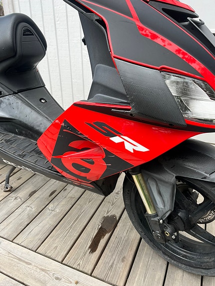 Aprilia Sr 50 5 of 6