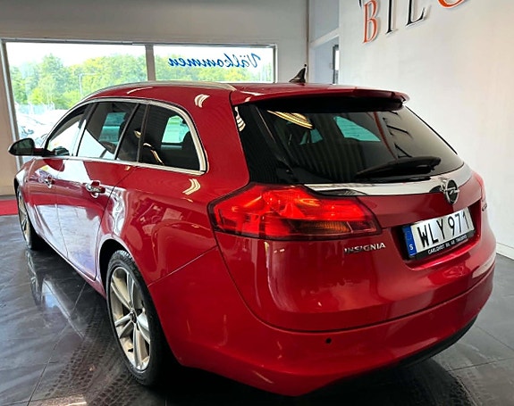Opel Insignia 3 of 5