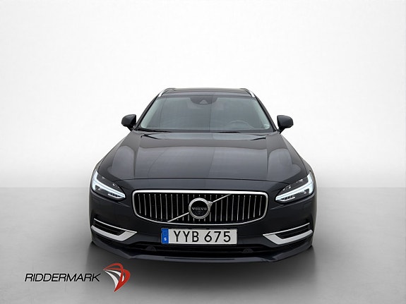 Volvo V90 2 of 5