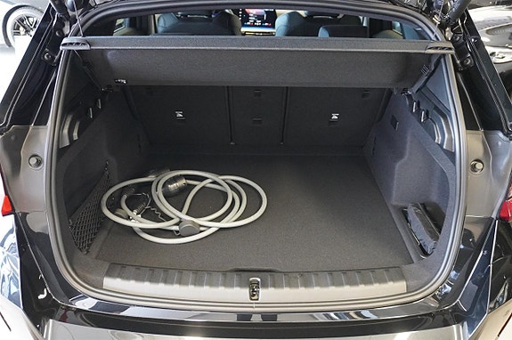 BMW iX1 20 of 22