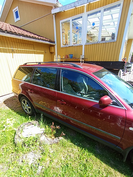 Volkswagen Passat 4 of 5