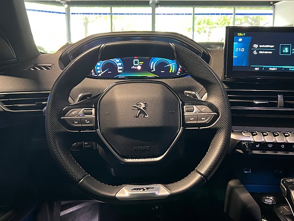 Peugeot 3008 13 of 23