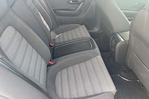 Volkswagen Passat CC 14 of 14