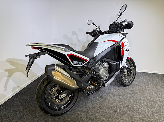 Moto Morini X-Cape 1200 3 of 9