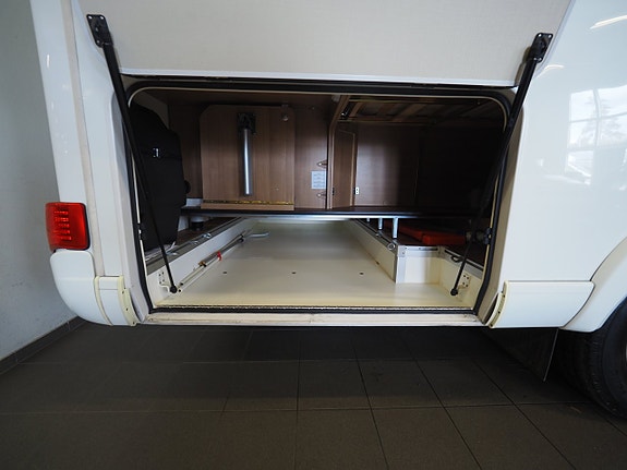 Hymer T 668 CL Bianco Line Låga Långbäddar I AUT I 3850kg 17 of 19