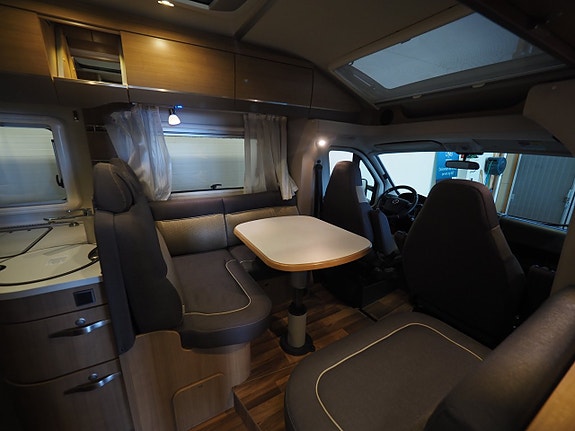 Hymer T 668 CL Bianco Line Låga Långbäddar I AUT I 3850kg 6 of 19