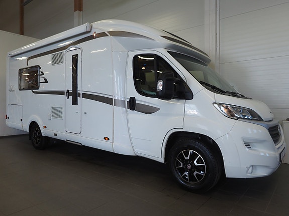 Hymer T 668 CL Bianco Line Låga Långbäddar I AUT I 3850kg 2 of 19