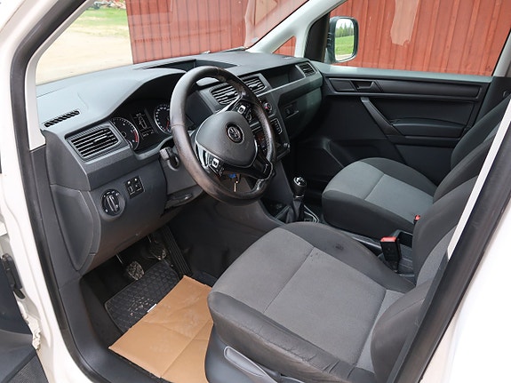 Volkswagen Caddy 8 of 13