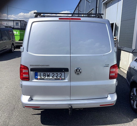 Volkswagen Transporter 6 of 15
