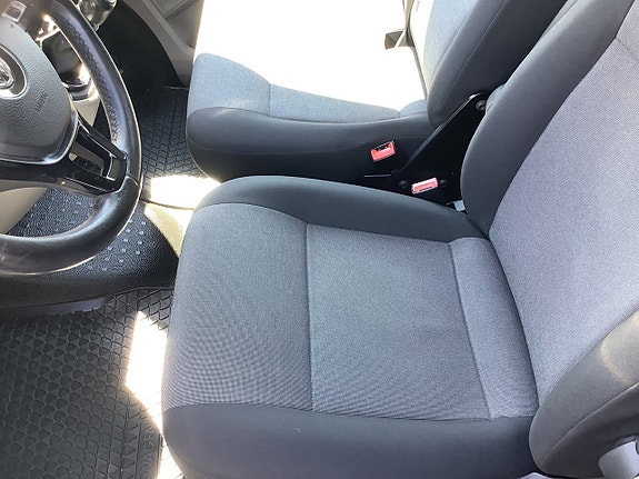 Volkswagen Transporter 13 of 15