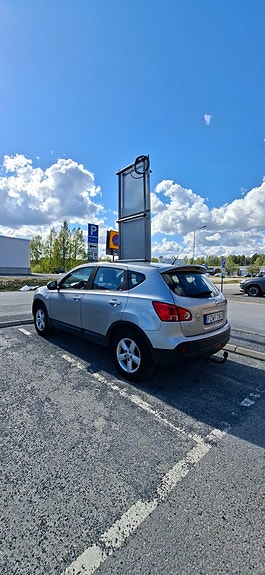 Nissan Qashqai 2 of 5