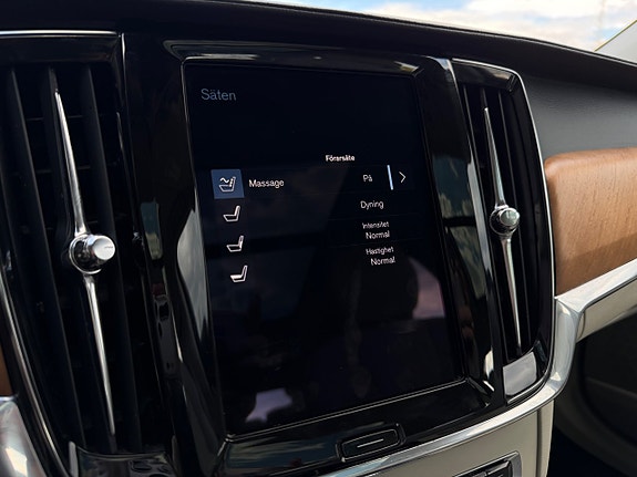 Volvo V90 27 of 30