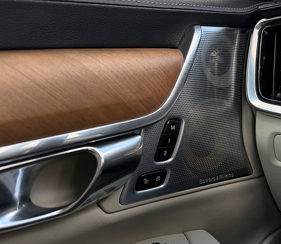 Volvo V90 30 of 30
