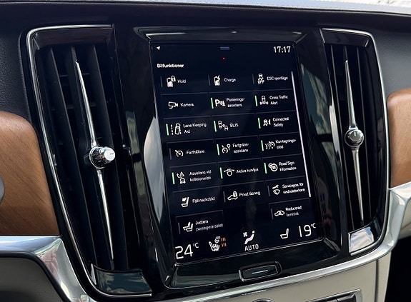 Volvo V90 21 of 30