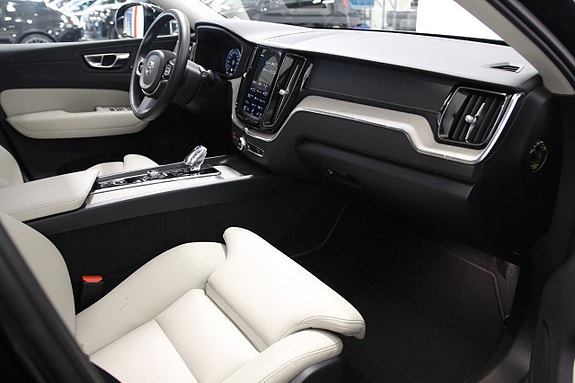 Volvo XC60 21 of 28