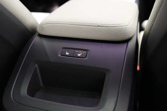 Volvo XC60 20 of 28