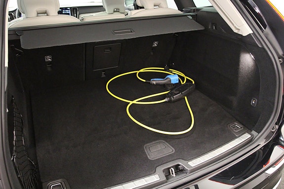 Volvo XC60 14 of 28