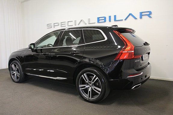 Volvo XC60 3 of 28