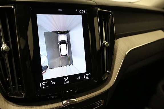 Volvo XC60 28 of 28
