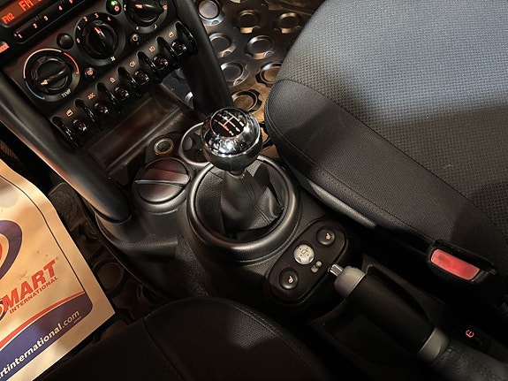 MINI Cooper 10 of 20