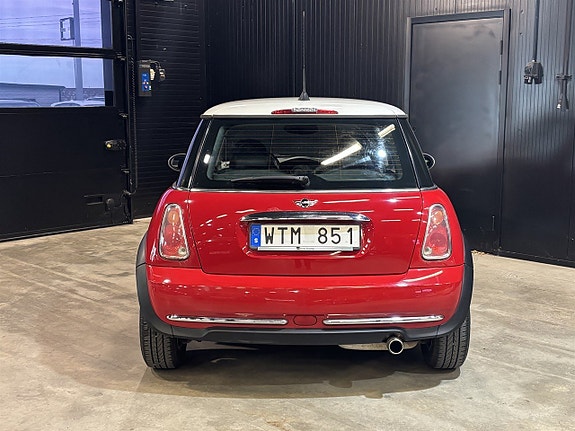MINI Cooper 5 of 5