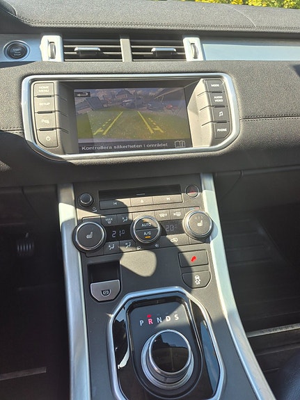 Land Rover Range Rover Evoque 9 of 11