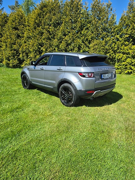 Land Rover Range Rover Evoque 3 of 5