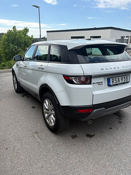 Land Rover Range Rover Evoque 4 of 5