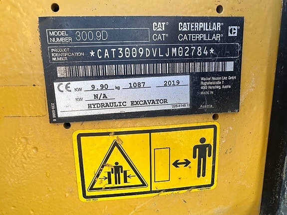CAT 300.9D minigrävare, maskinvagn 155.000+moms 10 of 17