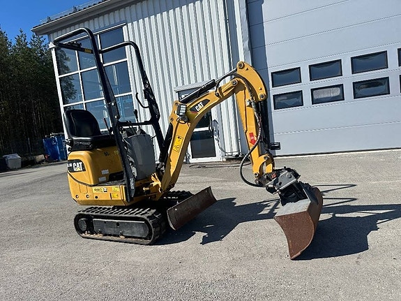 CAT 300.9D minigrävare, maskinvagn 155.000+moms 4 of 5