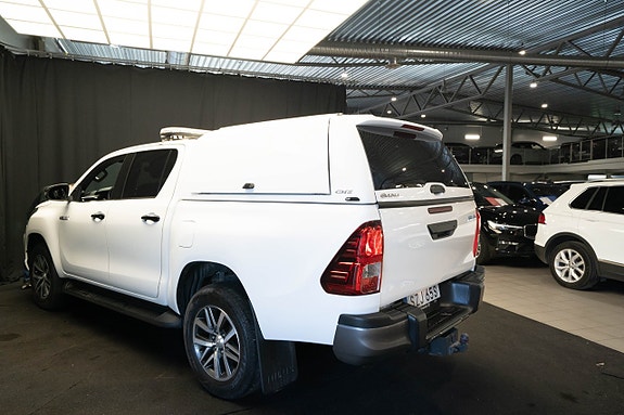 Toyota HiLux 9 of 24