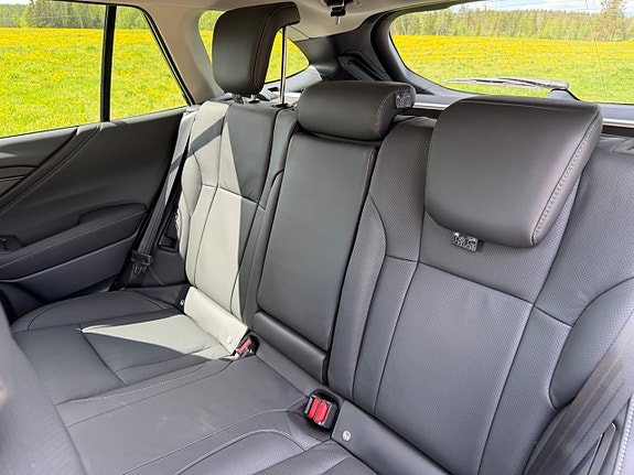 Subaru Outback 13 of 19
