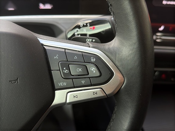 Volkswagen Passat 11 of 24