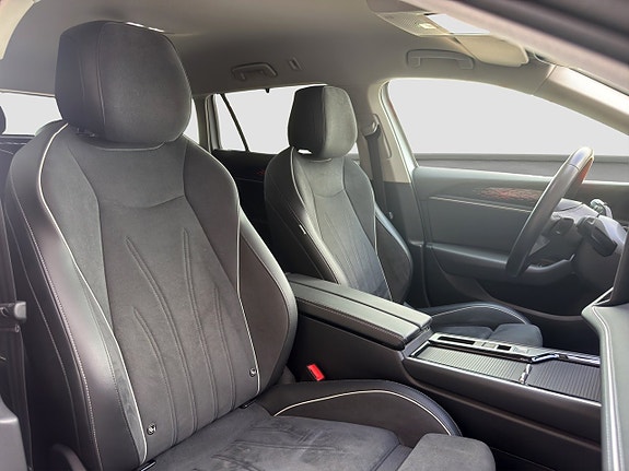 Volkswagen Passat 20 of 24