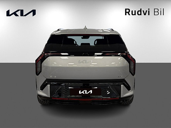 Kia EV3 4 of 5