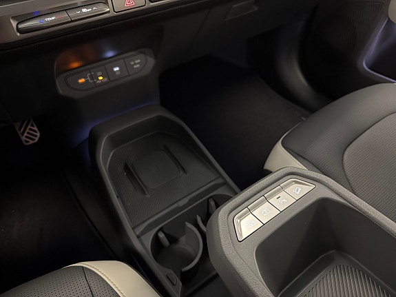 Kia EV3 12 of 16