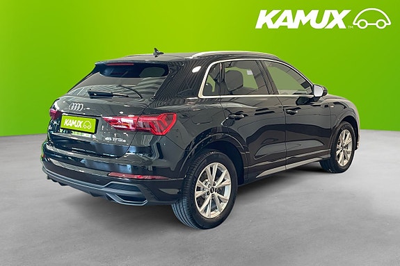 Audi Q3 4 of 5