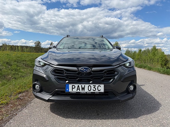 Subaru Crosstrek 2 of 5