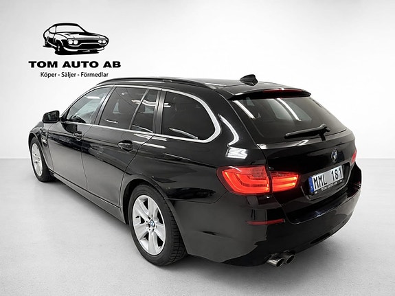 BMW 520d 4 of 5