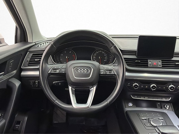Audi Q5 14 of 30