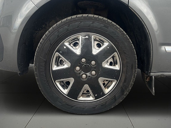 Volkswagen Caravelle 14 of 24