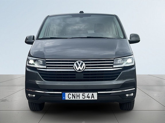 Volkswagen Caravelle 2 of 5
