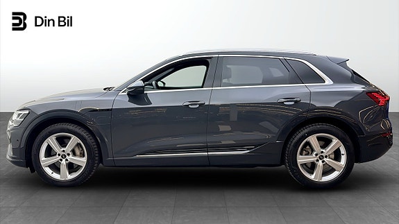 Audi Q8 e-tron 2 of 5