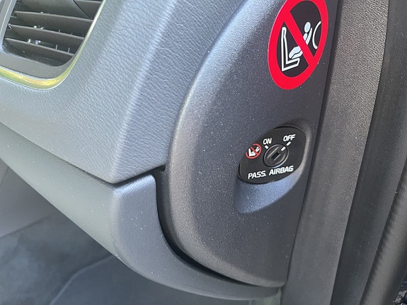 Volvo V60 16 of 24