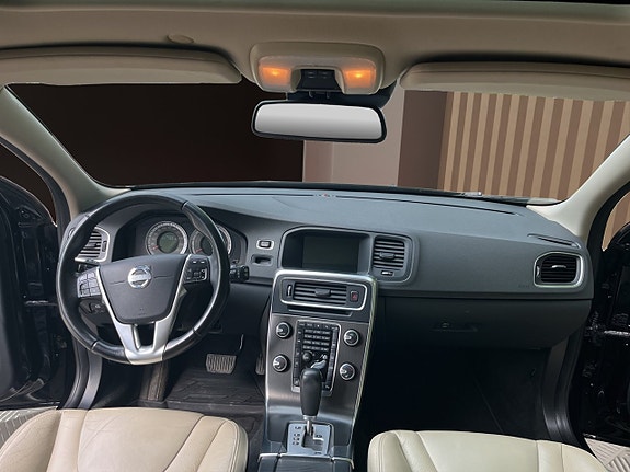 Volvo V60 15 of 24