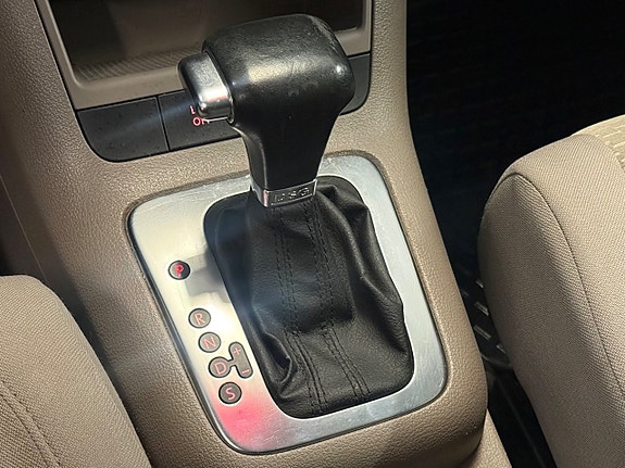 Volkswagen Golf Plus 12 of 24